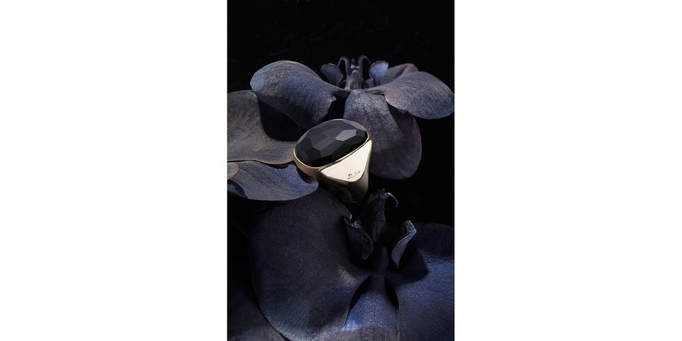 Costume accessory, Costume hat, Natural material, Still life photography, Sun hat, 