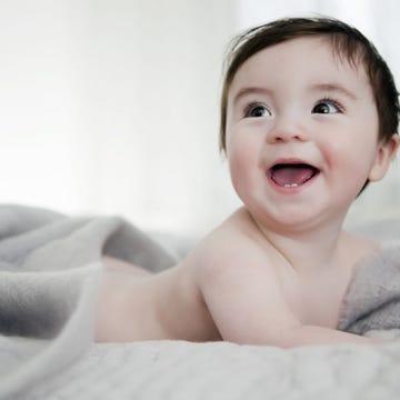 Cheek, Skin, Eyebrow, Child, Organ, Comfort, Muscle, Photography, Barechested, Toddler, 