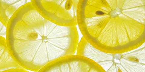 La bevanda più salutare al mondo? La cara vecchia limonata, ecco 6 modi per farla in casa