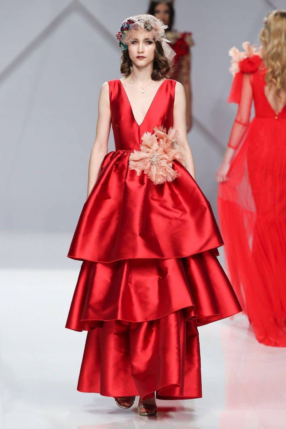 Dress, Shoulder, Textile, Red, One-piece garment, Fashion show, Style, Formal wear, Fashion model, Gown, 