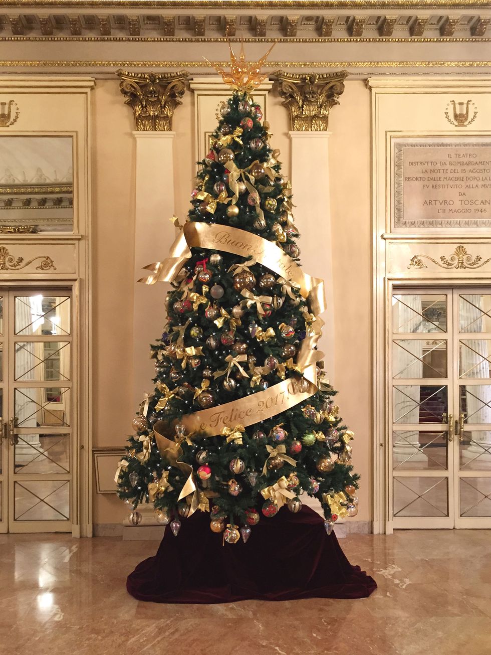 Dolce&Gabbana_Albero di Natale_Teatro alla Scala_Dicembre 2016 (5)