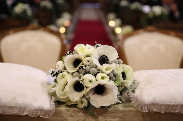 Petal, Bouquet, Flower, Cut flowers, Floristry, Flower Arranging, Floral design, Wedding ceremony supply, Wedding dress, Home accessories, 