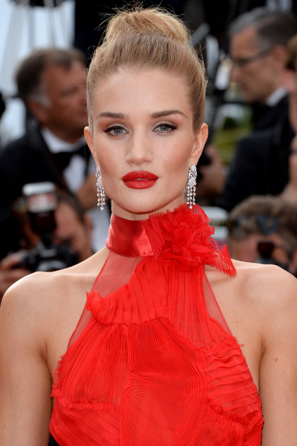 <p>A bright red dress and matching lipstick was picture-perfect for Cannes.</p>