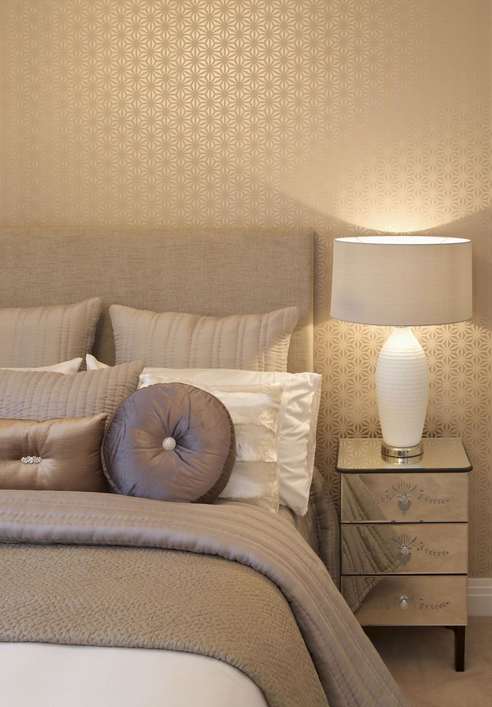 Room, Interior design, Textile, Wall, Furniture, Couch, Home, Lamp, Interior design, Lampshade, 