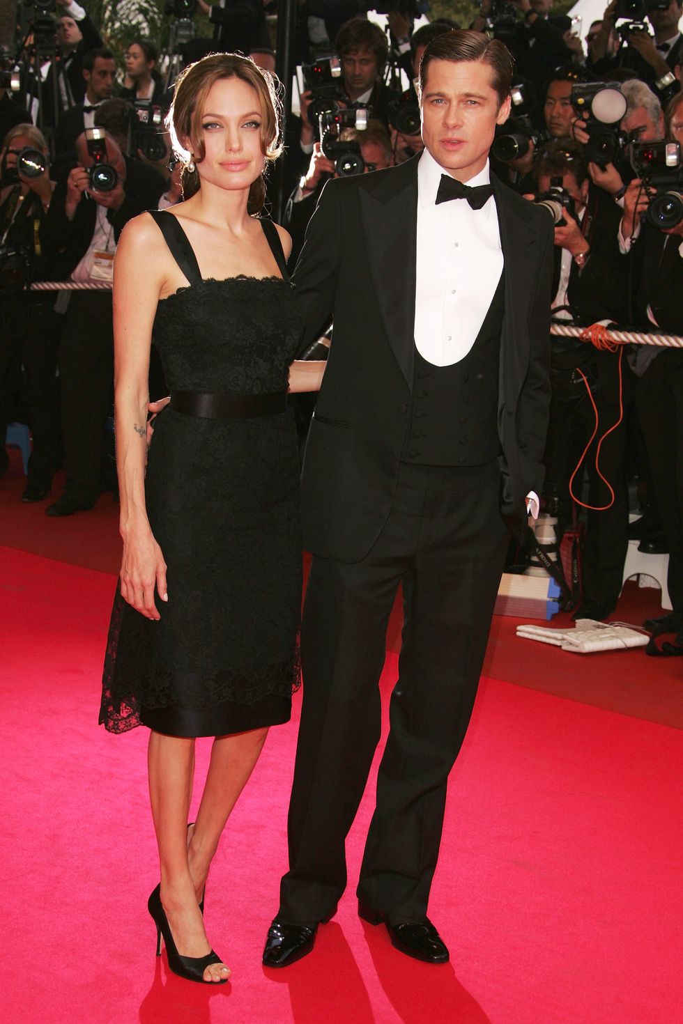 CANNES, FRANCE - MAY 21:  (R-L) Actors Brad Pitt and Angelina Jolie attend the premiere for the film "A Mighty Heart" at the Palais des Festivals during the 60th International Cannes Film Festival on May 21, 2007 in Cannes, France.  (Photo by Peter Kramer/Getty Images) *** Local Caption *** Brad Pitt;Angelina Jolie