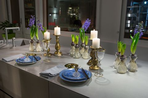 Serveware, Dishware, Table, Interior design, Centrepiece, Candle, Lavender, Porcelain, Flower Arranging, Vase, 