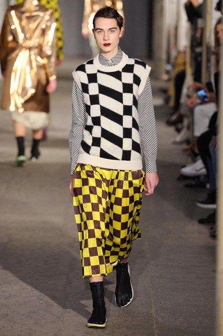 Clothing, Footwear, Yellow, Fashion show, Style, Pattern, Street fashion, Fashion, Fashion model, Runway, 
