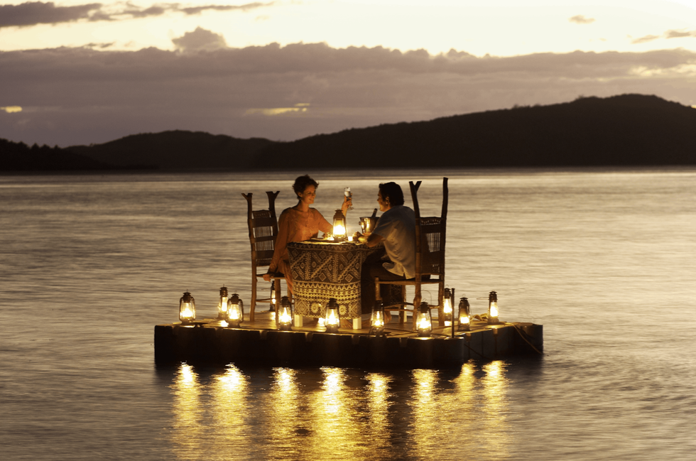 romantic dinner turtle fiji