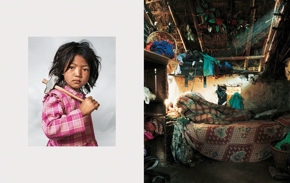 <p>«Vive con i genitori, il fratello e la sorella vicino a Katmandu, in Nepal. La sua casa ha solo un letto e un materasso. Indira lavora da quando aveva 3 anni in una cava di granito, 5-6 ore al giorno, dove molti bambini perdono la vista. Poi, aiuta la madre nei lavori di casa e a cucinare. Frequenta anche la scuola, distante trenta minuti a piedi. Un giorno le piacerebbe diventare una danzatrice».<br></p>