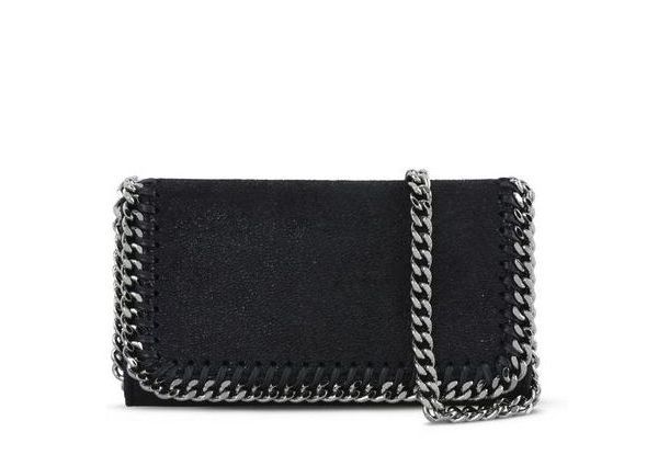 Textile, Style, Wallet, Rectangle, Natural material, Leather, Black-and-white, Still life photography, Coin purse, Silver, 