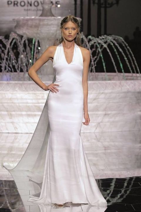 Gown, Fashion model, Clothing, Wedding dress, Dress, Bridal party dress, Bridal clothing, Shoulder, Fashion, Haute couture, 