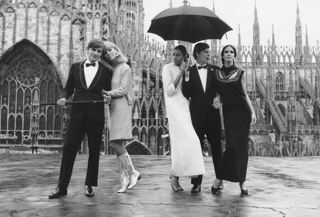 Photograph, Standing, Black-and-white, Umbrella, Monochrome photography, Monochrome, Event, Photography, 
