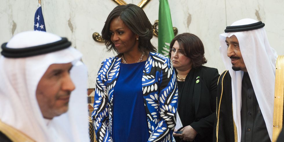 Michelle Obama senza velo in Arabia Saudita