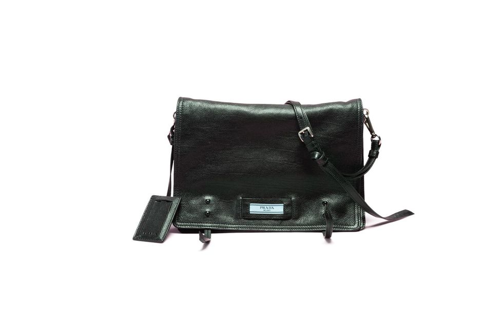 Bag, Product, Messenger bag, Leather, Fashion accessory, Luggage and bags, Handbag, Mail bag, Satchel, 