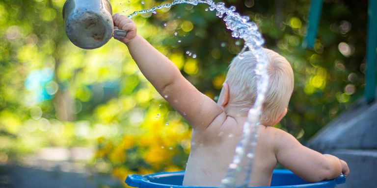 Water, Child, Liquid bubble, Fun, Sunlight, Play, Summer, Leisure, Toddler, Drinking water, 