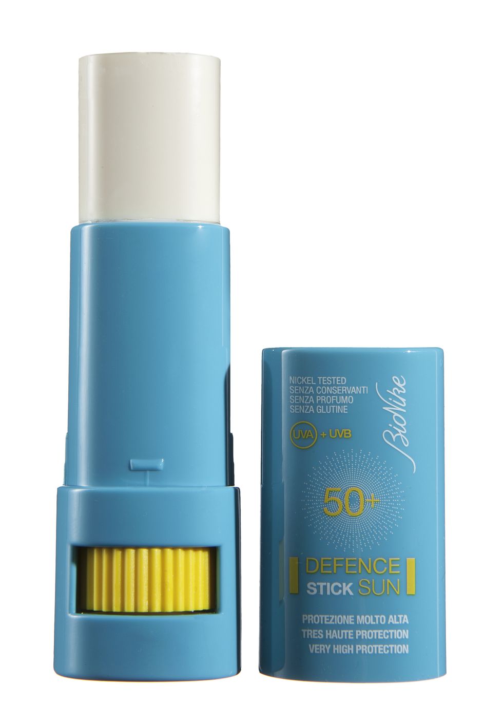 Mette al sicuro naso,orecchie, nei e cicatrici:Defence Sun StickSpf 50+ di BioNike(13,50 euro, in farmacia).