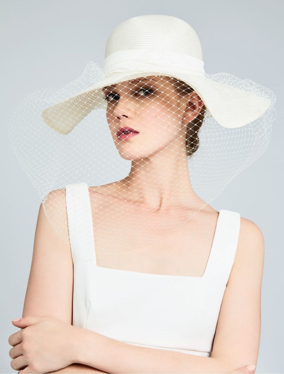 White, Hair, Clothing, Hat, Beauty, Sun hat, Skin, Fashion accessory, Headgear, Bridal accessory, 