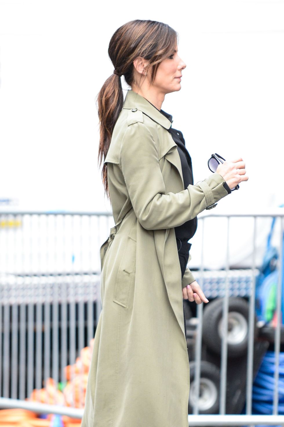 NEW YORK, NY - OCTOBER 24:  Actress Sandra Bullock enters the "Ocean 8" movie set at the Mile End Delicatessen on October 24, 2016 in New York City.  (Photo by Ray Tamarra/GC Images)