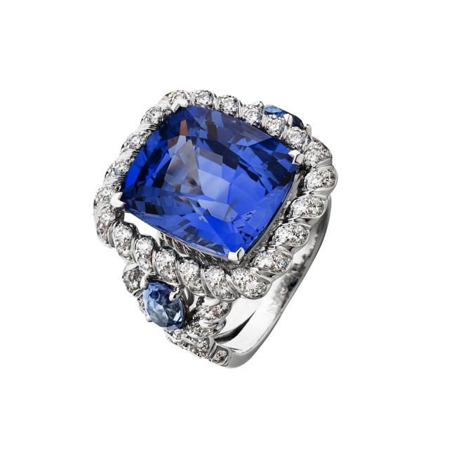 Blue, Ring, Cobalt blue, Jewellery, Fashion accessory, Gemstone, Diamond, Engagement ring, Body jewelry, Sapphire, 