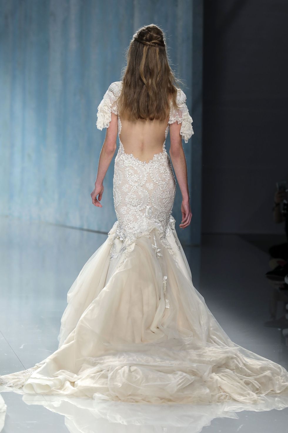 Gown, Wedding dress, Dress, Fashion model, Clothing, Bridal clothing, Bridal party dress, Shoulder, Bride, Fashion, 