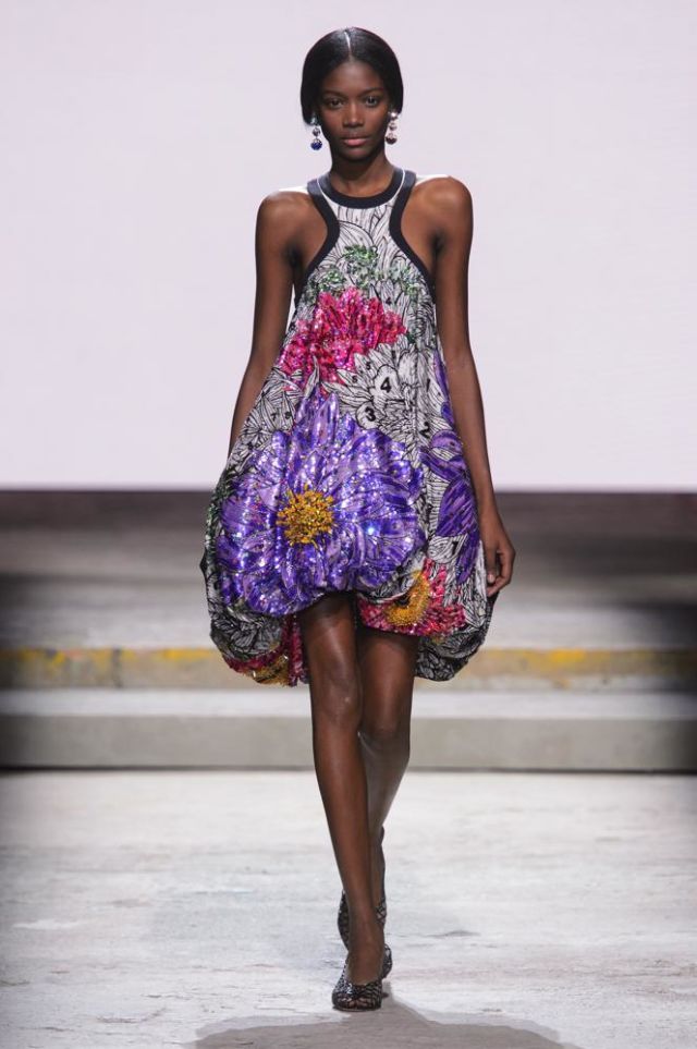 vestiti-a-fiori-primavera-estate-2018-mary-katrantzou