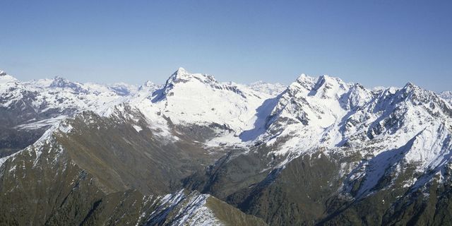 Mountainous landforms, Mountain, Mountain range, Ridge, Massif, Alps, Arête, Glacial landform, Summit, Wilderness, 