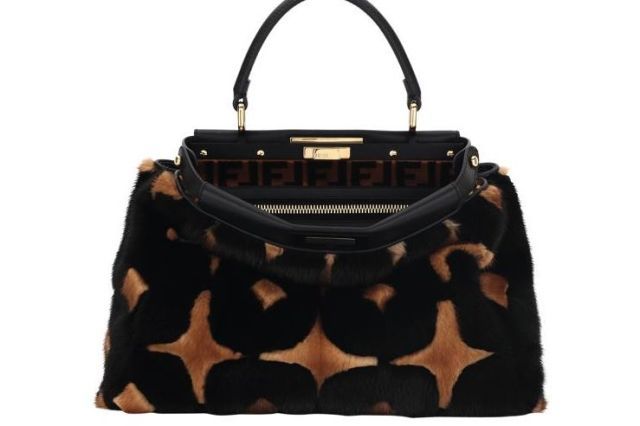 Handbag, Bag, Shoulder bag, Fashion accessory, Product, Brown, Material property, Leather, Tote bag, Beige, 