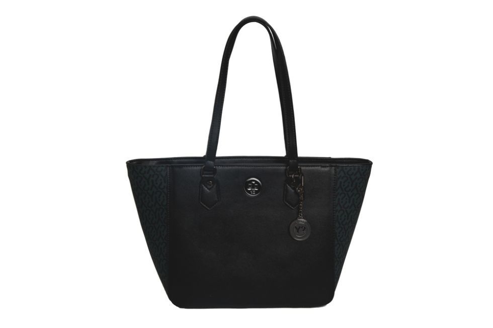 Handbag, Bag, Black, Product, Tote bag, Fashion accessory, Leather, Shoulder bag, Font, Material property, 