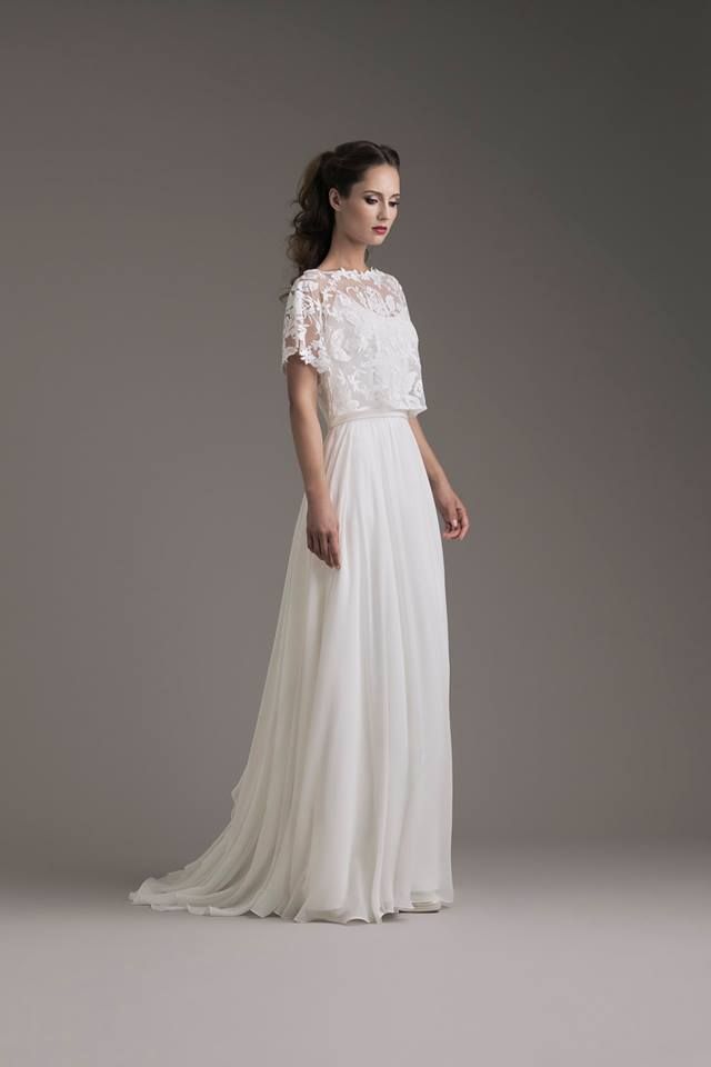 Clothing, Gown, Dress, Fashion model, White, Wedding dress, Shoulder, Bridal party dress, Waist, Bridal clothing, 