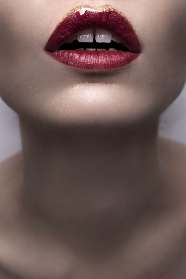 lips-contouring-rossetto-rosso-gloss-francescaragone