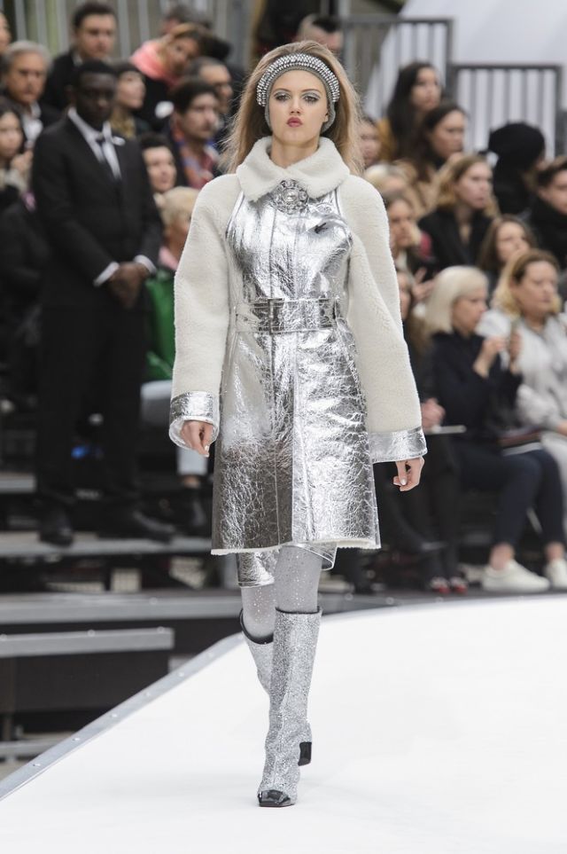 vestiti-argento-tendenze-moda-inverno-2018