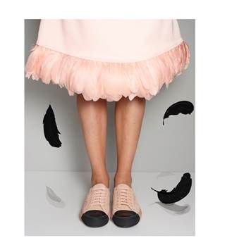 Pink, Footwear, Clothing, Ballet tutu, Shoe, Leg, Human leg, Costume, Sandal, Beige, 