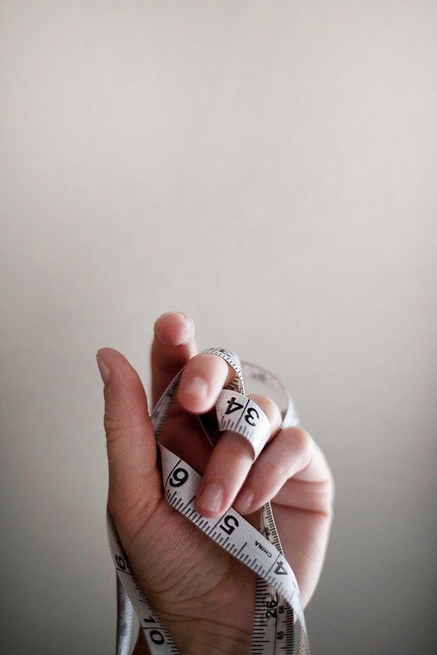 Finger, Hand, Skin, Nail, Human, Arm, Photography, Thumb, Child, Gesture, 