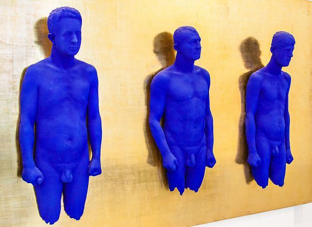 Blue, Cobalt blue, Yellow, Art, Sculpture, Electric blue, Statue, Modern art, 