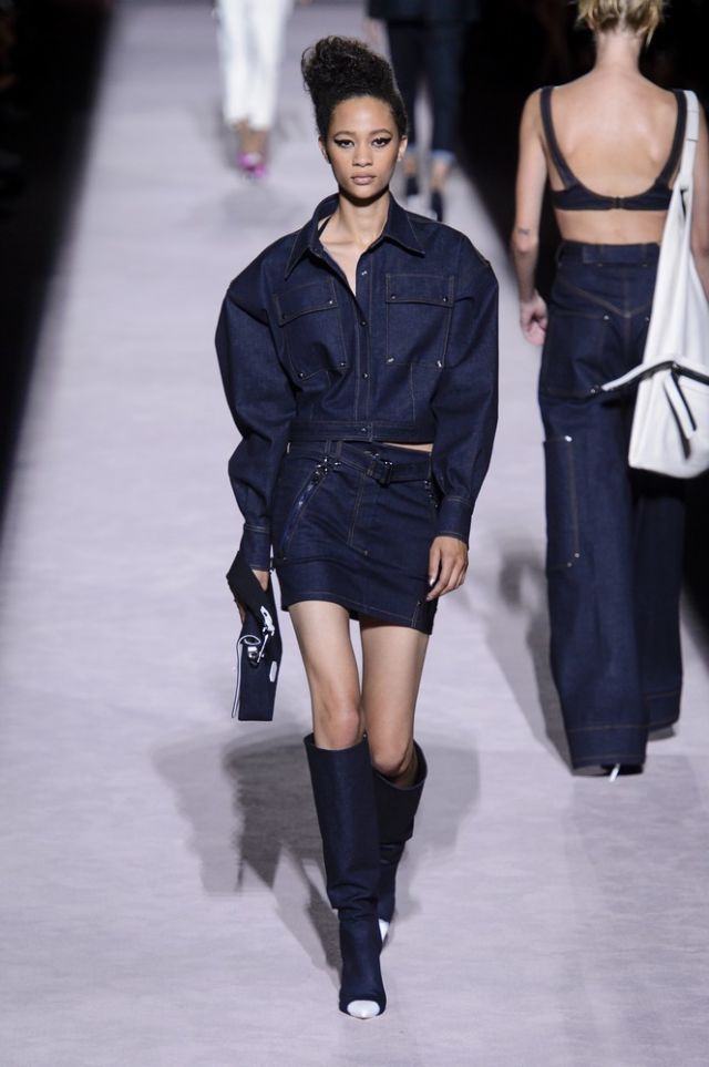 Gilet di jeans la tendenza moda estate 2018 in 12 modelli top