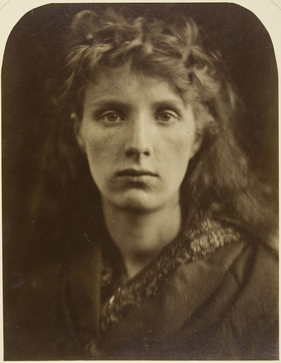 foto scattata nel 1866 da Julia Margaret Cameron,  in mostra alla National Portrait Gallery di Londra con Victorian Giants The Birth of Art Photography