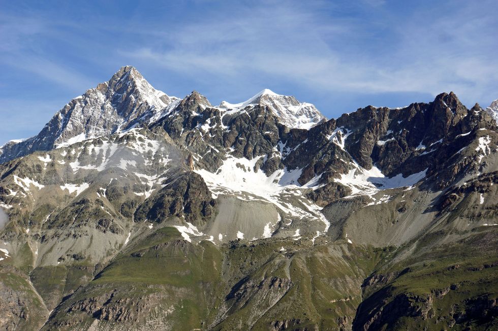 Mountainous landforms, Mountain, Mountain range, Ridge, Massif, Alps, Arête, Summit, Wilderness, Glacial landform, 