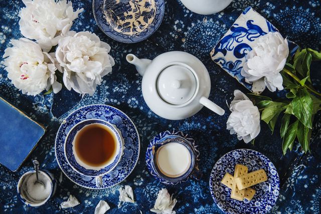 Blue, Cup, Tableware, Serveware, Coffee cup, Blue and white porcelain, Porcelain, Teacup, Saucer, Food, 