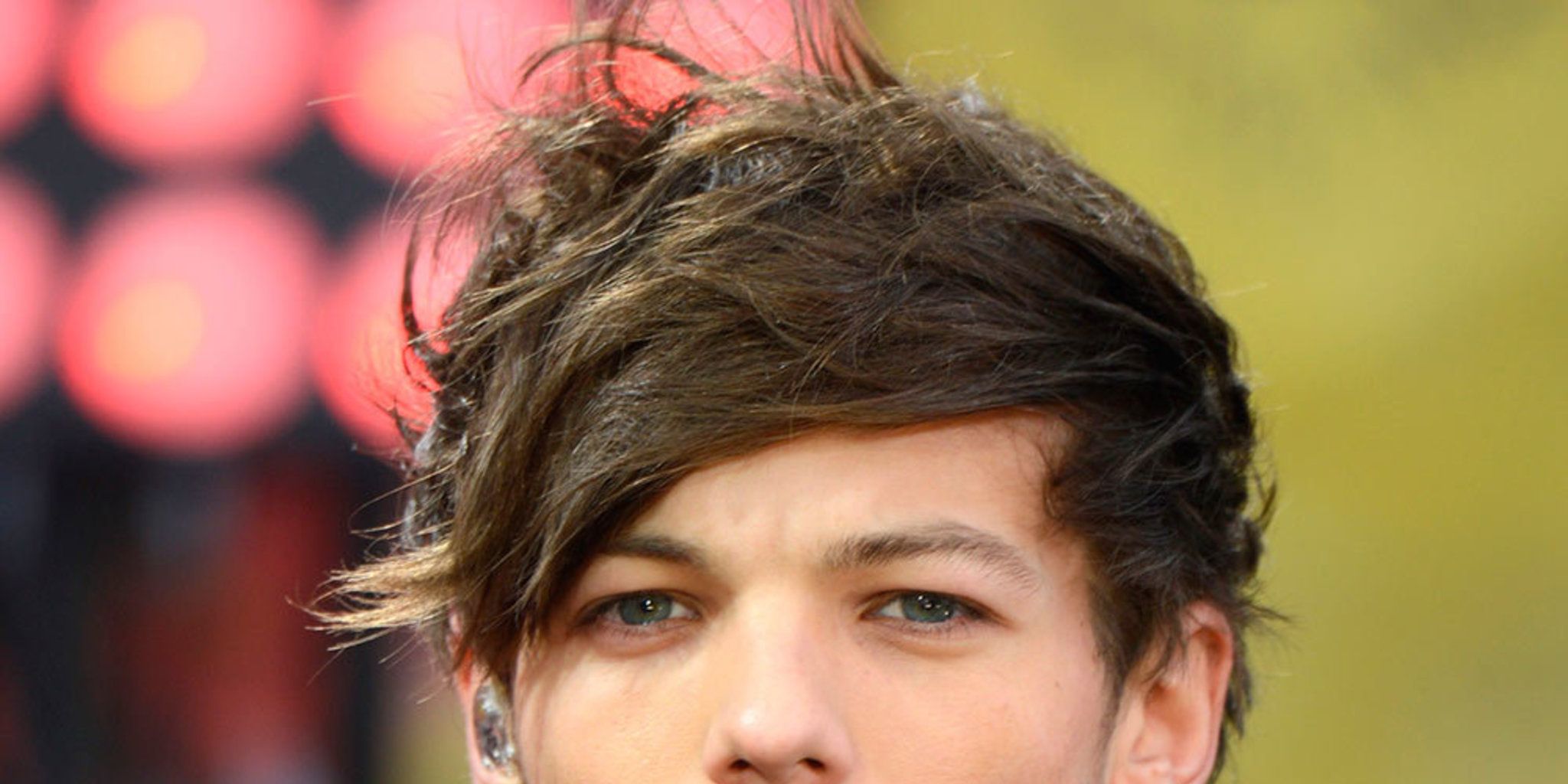 One Direction's Louis Tomlinson 'set to become a dad' - BBC News