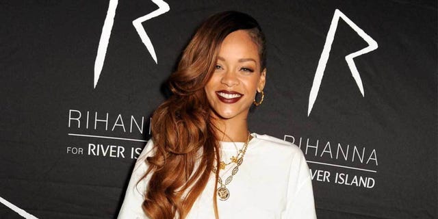 Will Smith: Rihanna fan | ELLE UK Will Smith: Rihanna fan | ELLE UK