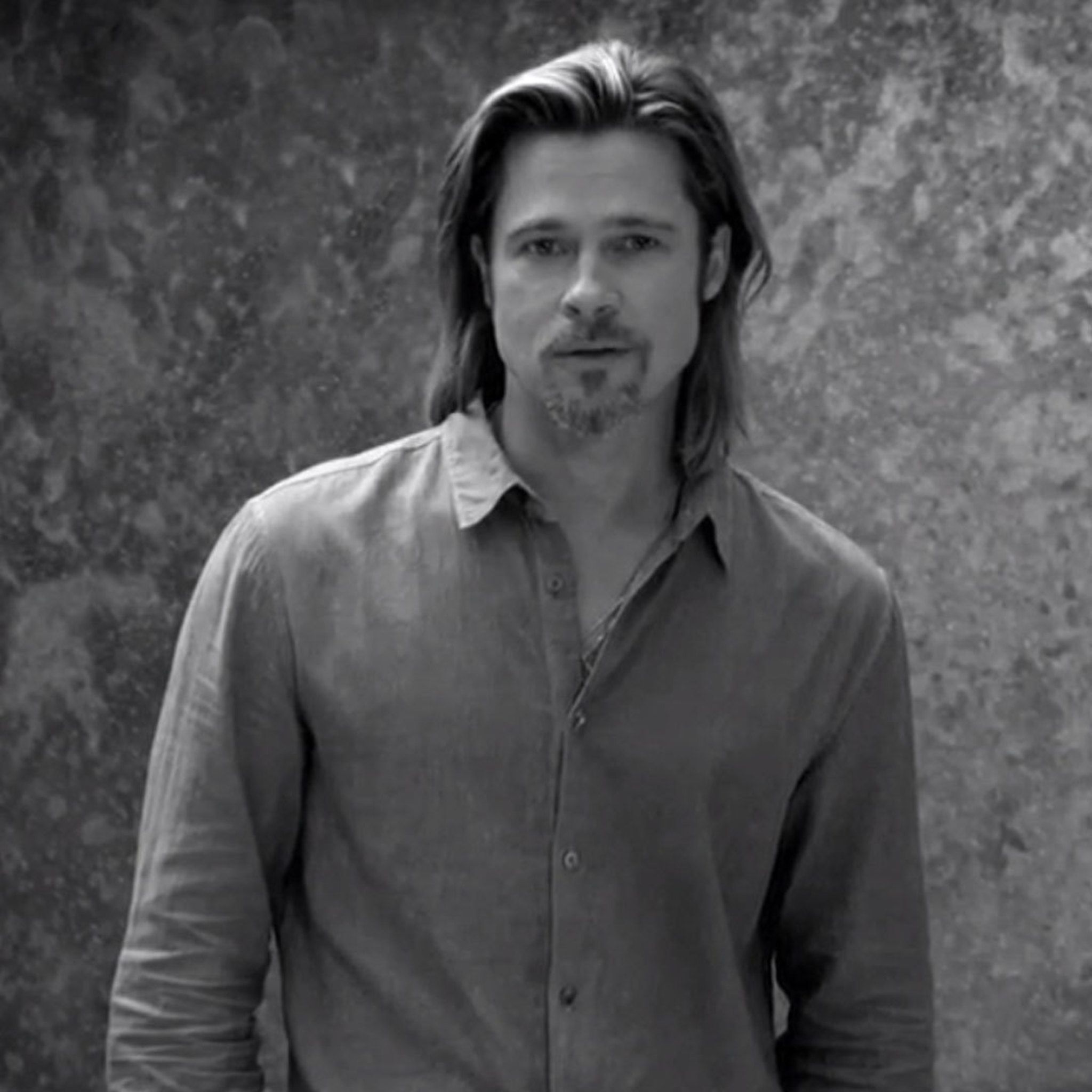 Brad pitt 2025 chanel number 5