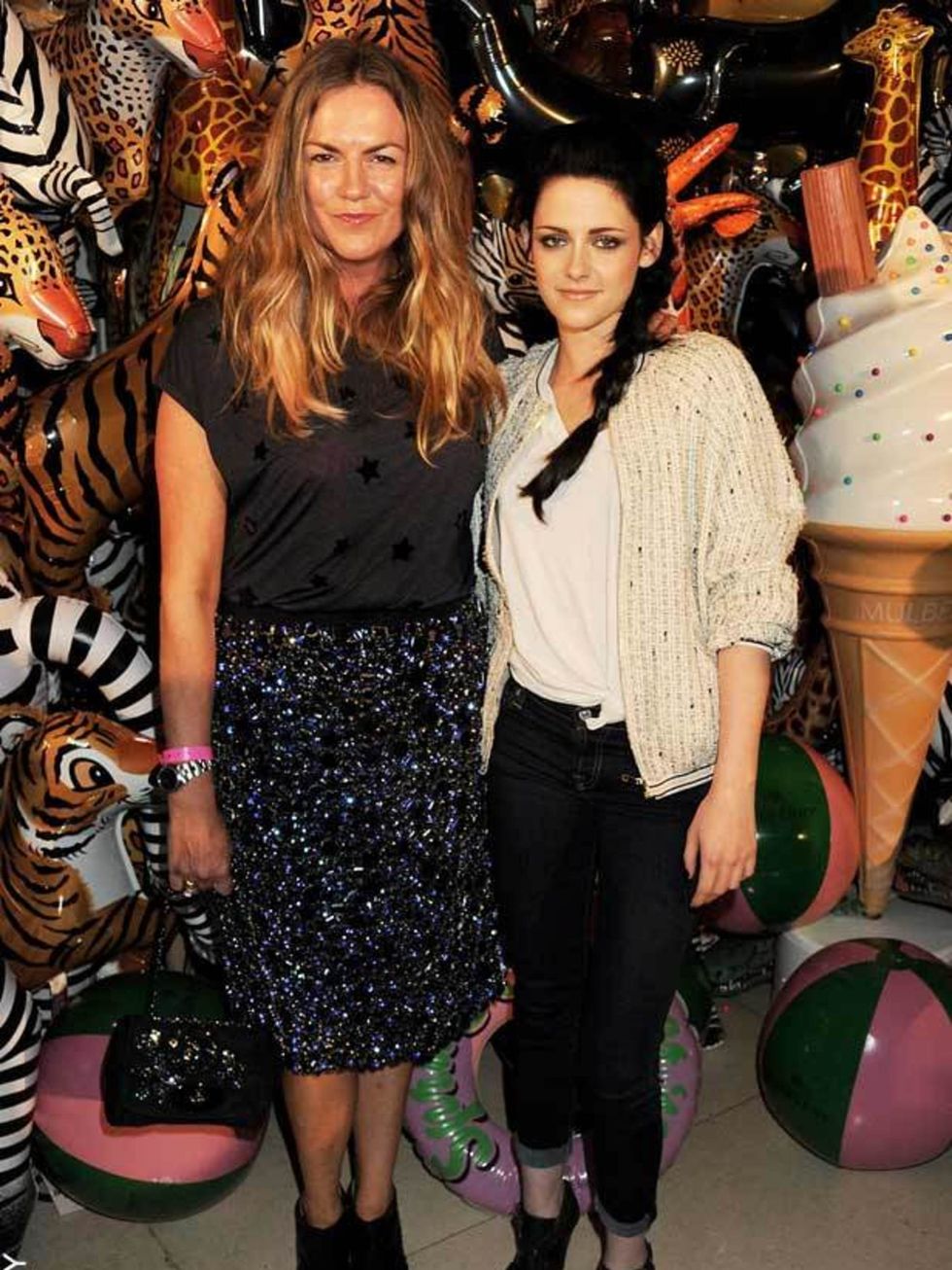 <p>Mulberry designer Emma Hill with Kristen Stewart at the brand's party last night.</p>