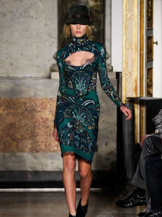 <p>For Autumn Winter 2011, Emilio Pucci's focus is on the bust.</p><p> </p><p>In a fairytale collection inspired by a Grimm brothers fable, this Tyrolean romp took place in the corridors - and bedrooms - of winter palaces. Velvet riding coats with leg of 
