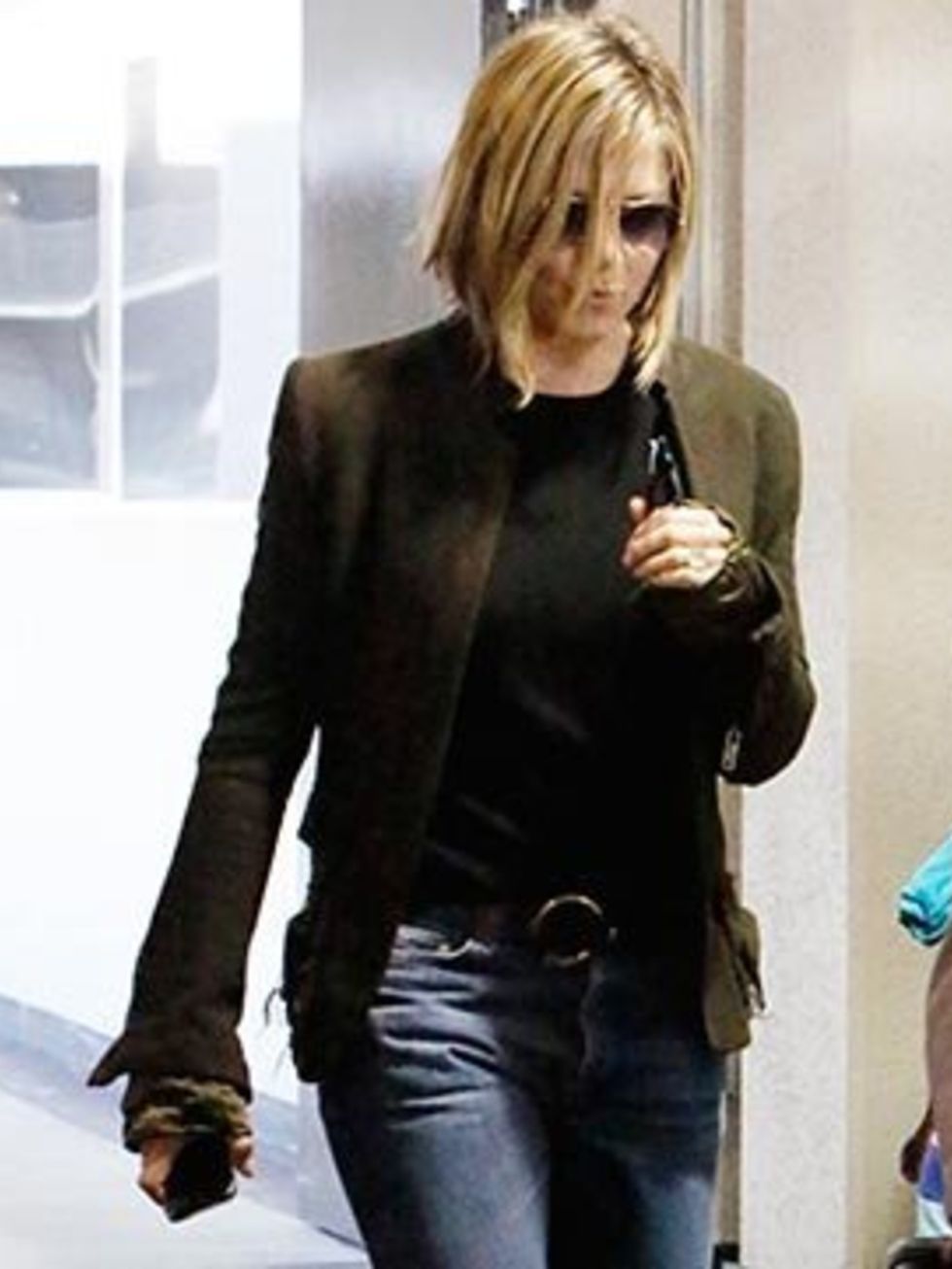 <p>Jennifer Aniston's new haircut</p>