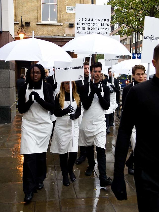 1352735078-margiela-for-h-m-protest-hits-london