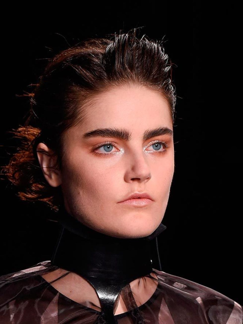 <p><strong><a href="http://www.elleuk.com/catwalk/season/spring-summer-2016/letter/l-a#designer-a">Ann Demeulemeester</a></strong></p>

<p>The look: One Way To Brow Town</p>

<p>Make-up artist: Lyndsey Alexander</p>

<p>Key products: MAC Fly By Twilight F