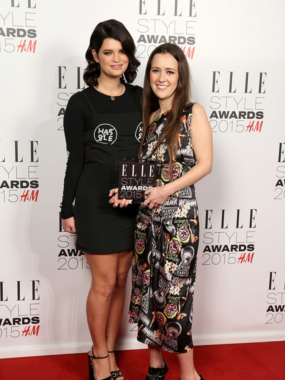 <p><a href="http://www.elleuk.com/tags/pixie-geldof">Pixie Geldof</a> presents the award for the Best Emerging Designer to <a href="http://www.elleuk.com/tags/ashley-williams">Ashley Williams</a> at the ELLE Style Awards 2015.</p>