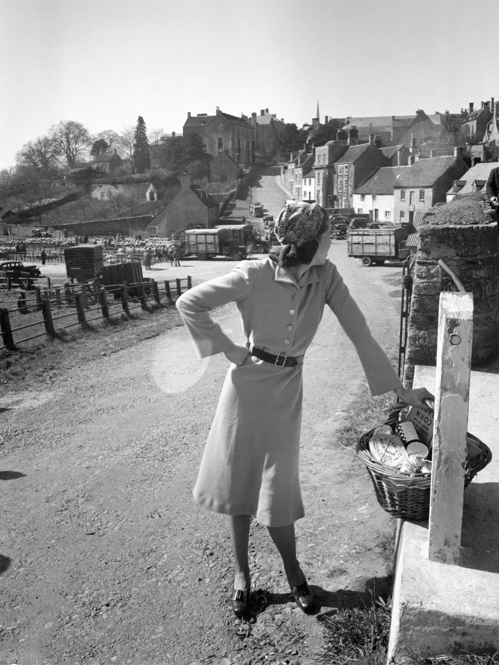 <p>A model wearing a Norman Hartnell dress, the Cotswolds, 1942.</p>