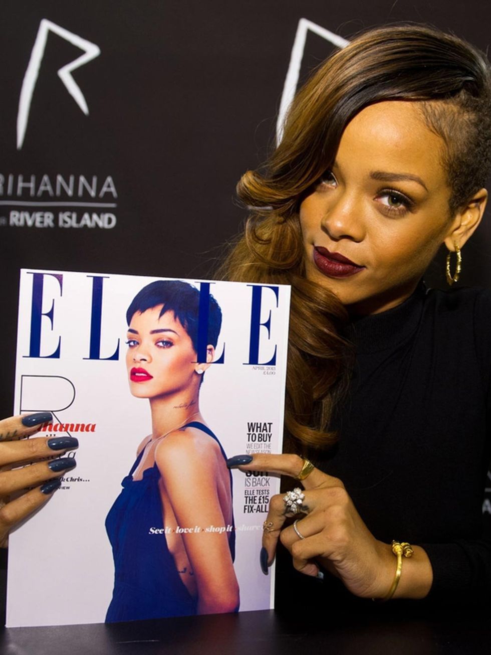 <p>Rihanna with her special River Island ELLE cover</p>