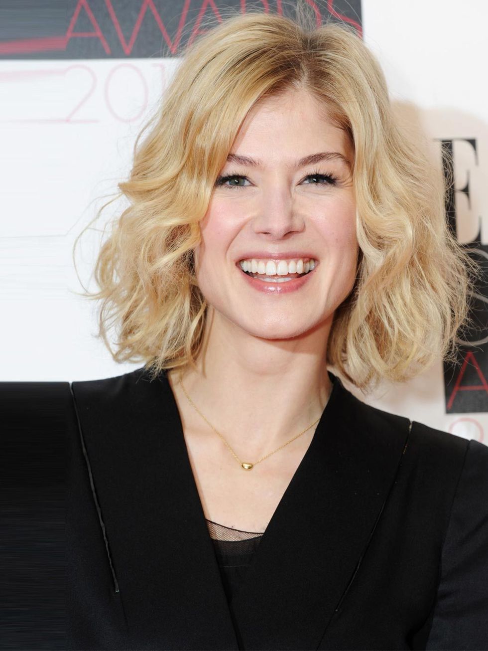 <p><a href="http://www.elleuk.com/star-style/celebrity-style-files/rosamun-pike">Rosamund Pike</a>, ELLE Style Awards 2013</p>